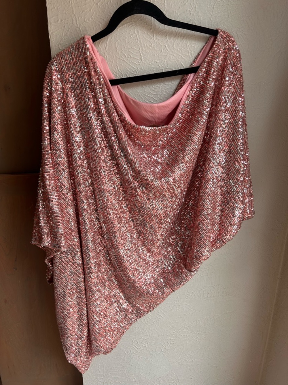 Merritt Caramela asymmetrical pink sequins plus size top 3X - Picture 4 of 9